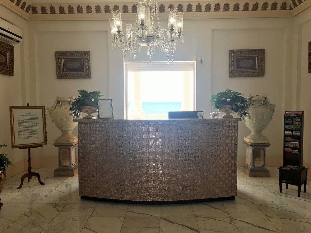 Ocean West Boutique Hotel Нассау Экстерьер фото